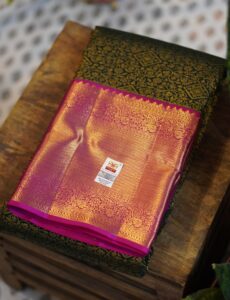 Kanjeevaram - Deep Forest Green/Pink